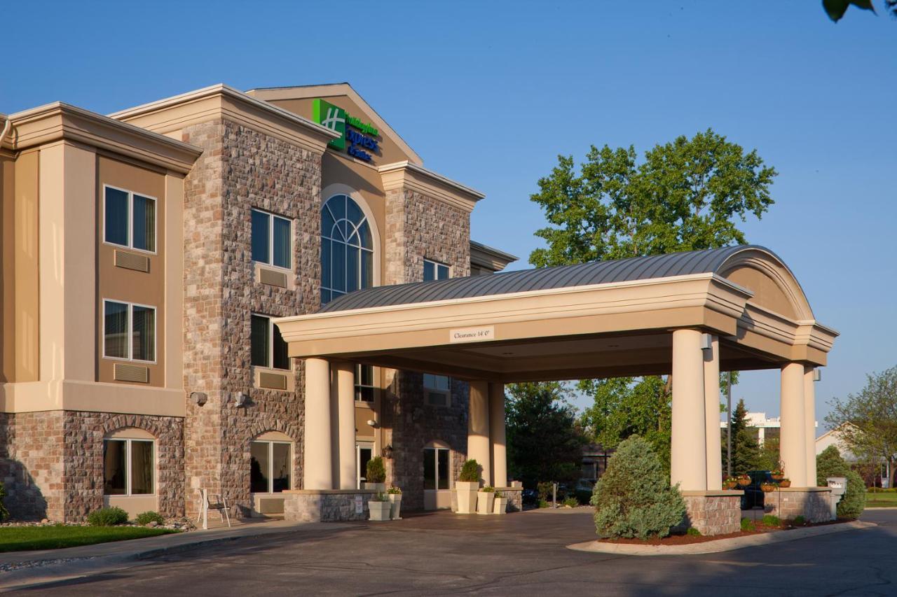 Express & By Ihg 3* Saginaw