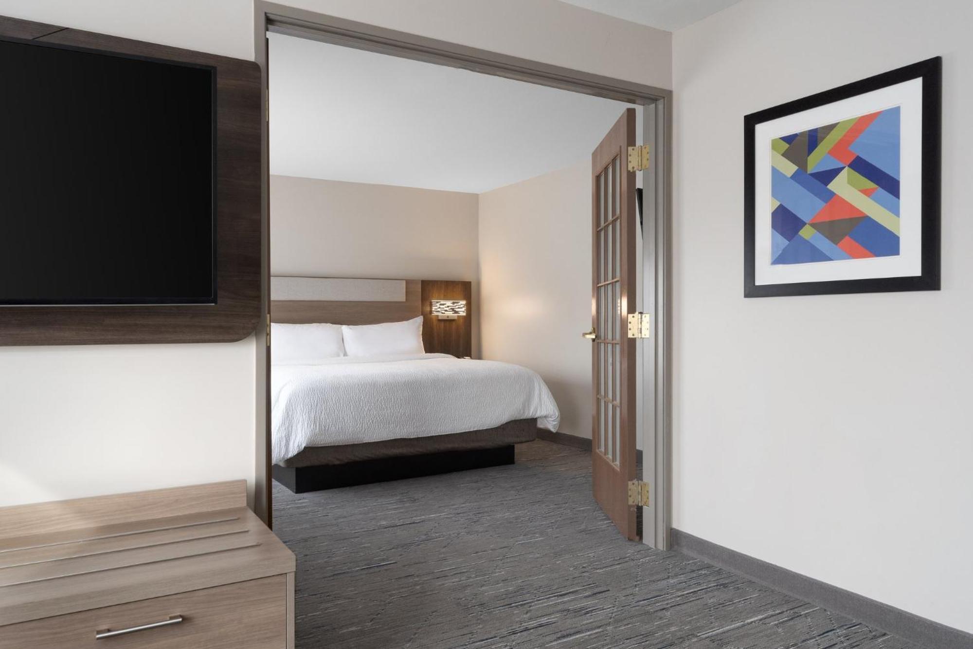 Express & By Ihg 3* Saginaw