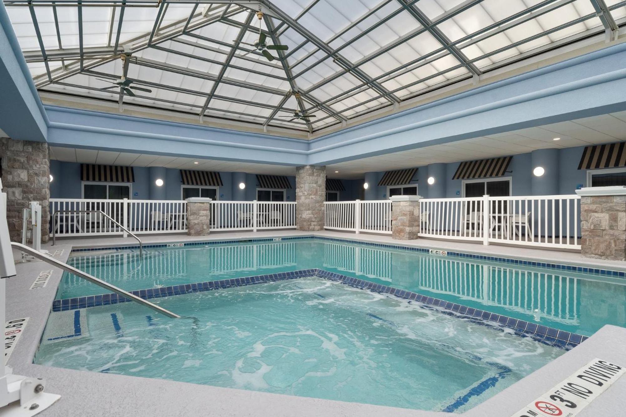 Express & By Ihg Saginaw