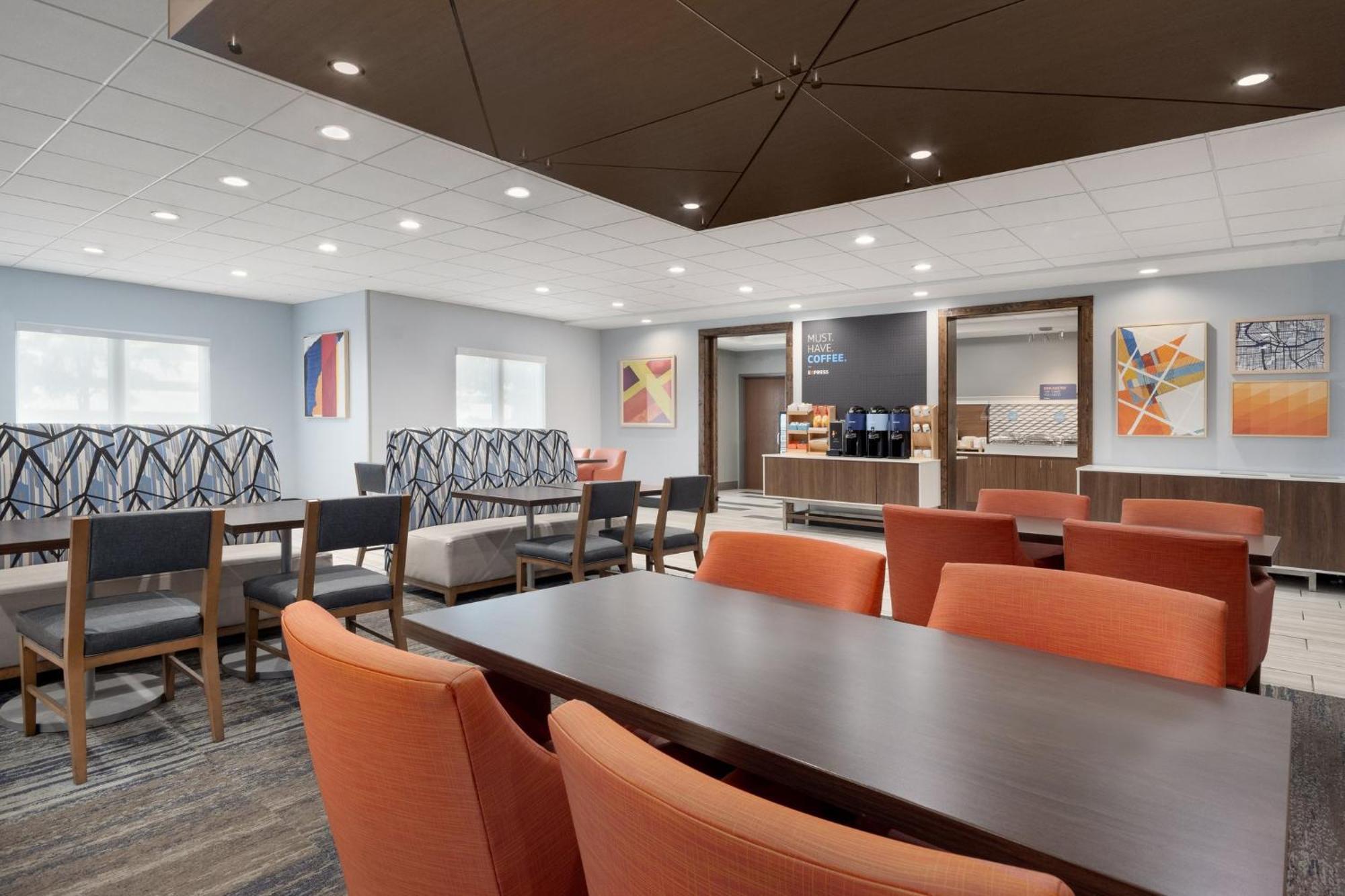 Express & By Ihg Hotel 3*